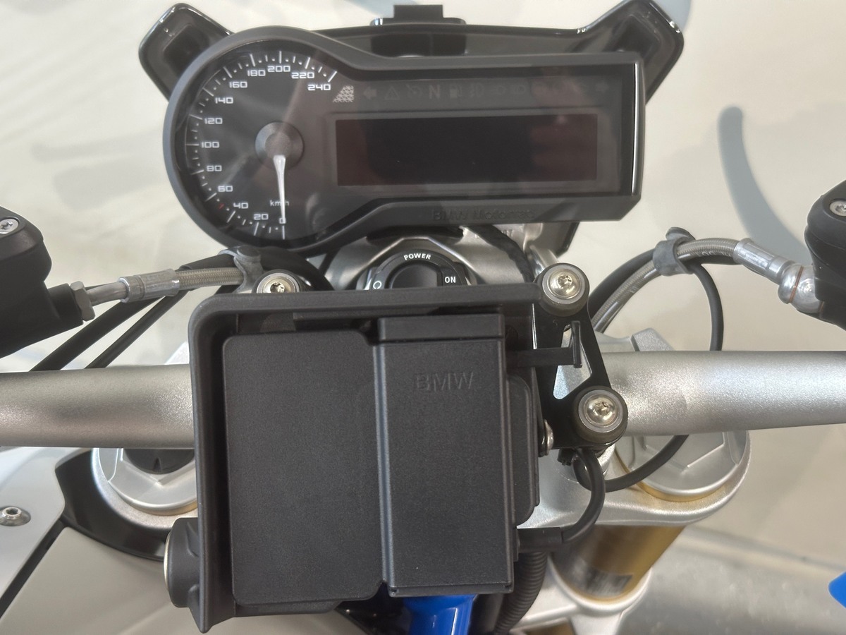 BMW R 1200 R Sehr attraktive R1200R BMW R 1200 R Sehr attraktive R1200R