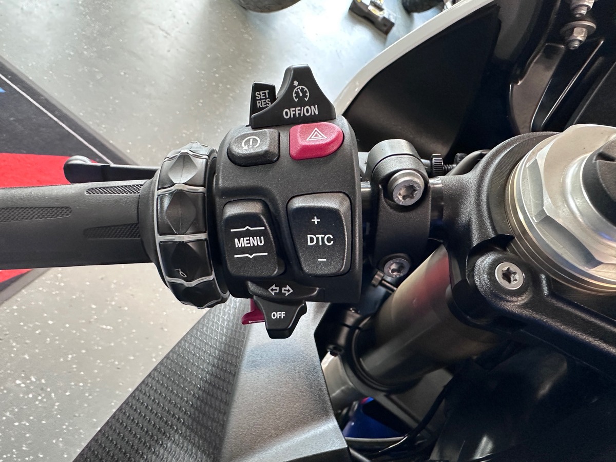 BMW S 1000 RR EXTREMST gepflegt! BMW S 1000 RR EXTREMST gepflegt!