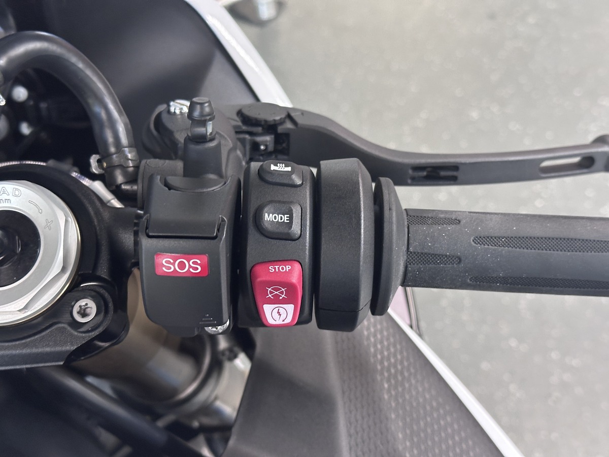 BMW S 1000 RR 4x Pakete, Service inkl. Akrapovice ES BMW S 1000 RR 4x Pakete, Service inkl. Akrapovice ES
