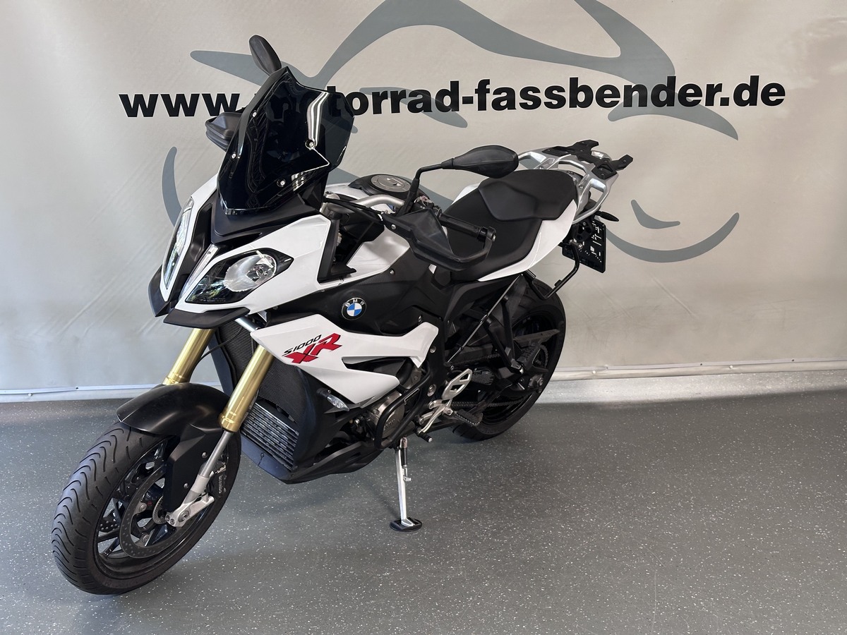 BMW S1000XR BMW S1000XR