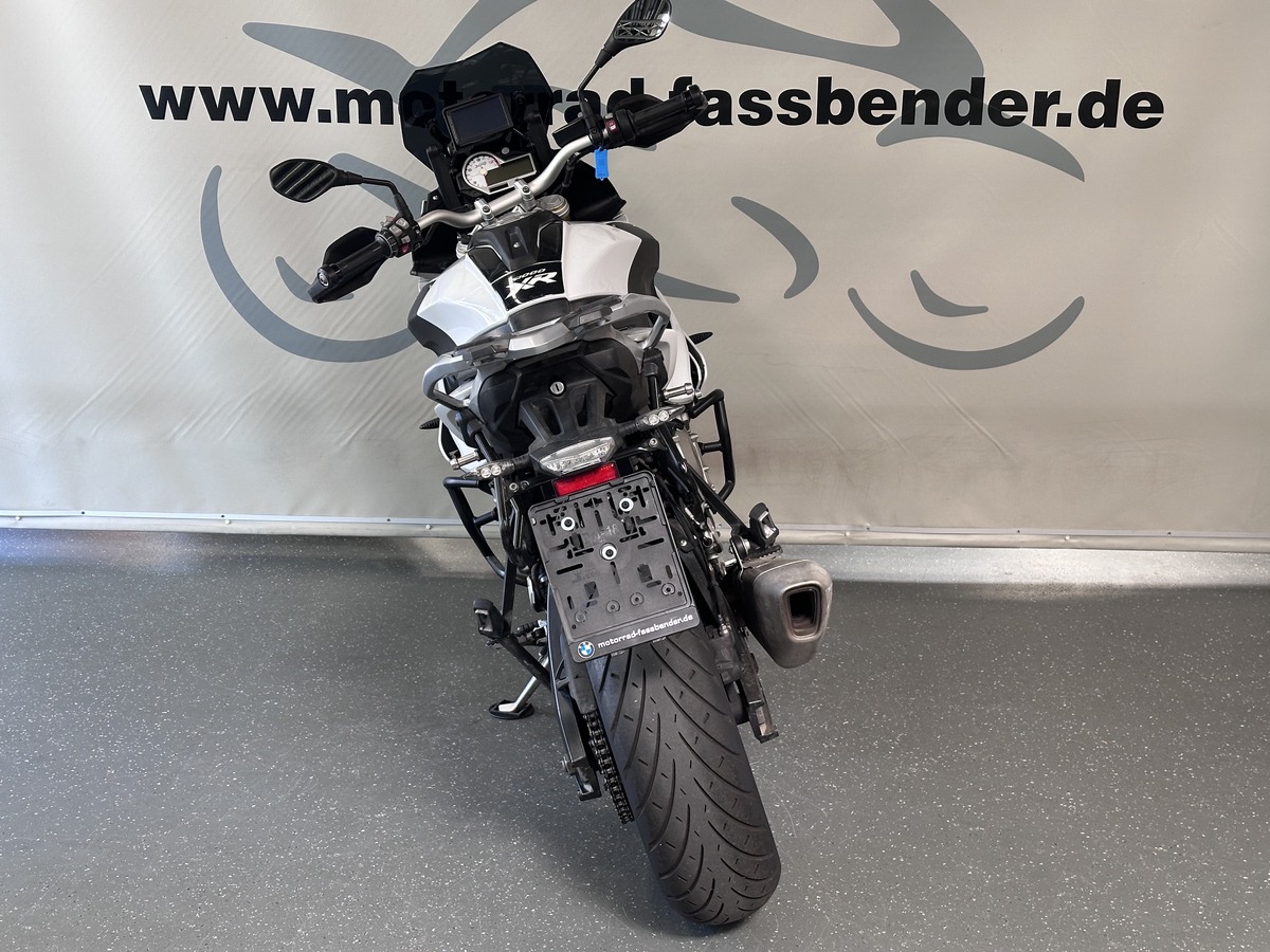 BMW S1000XR BMW S1000XR