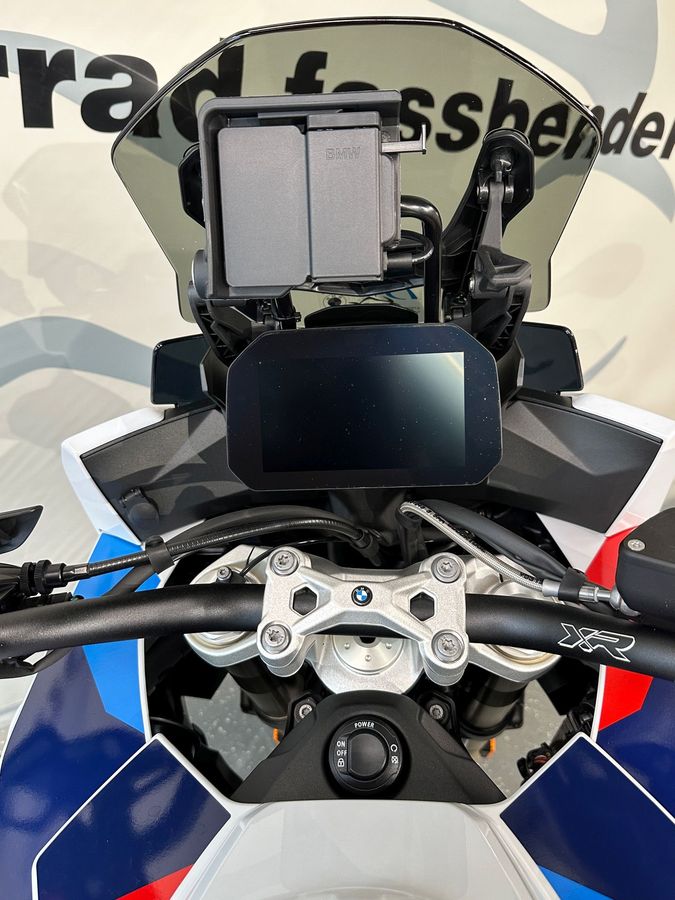 BMW S 1000 XR 2 Pakete, Schmiederäder, Z-Scheinw. BMW S 1000 XR 2 Pakete, Schmiederäder, Z-Scheinw.