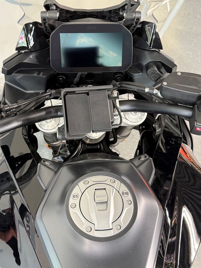 BMW F 900 XR 3 x Pakete, Windschild hoch, ESA BMW F 900 XR 3 x Pakete, Windschild hoch, ESA