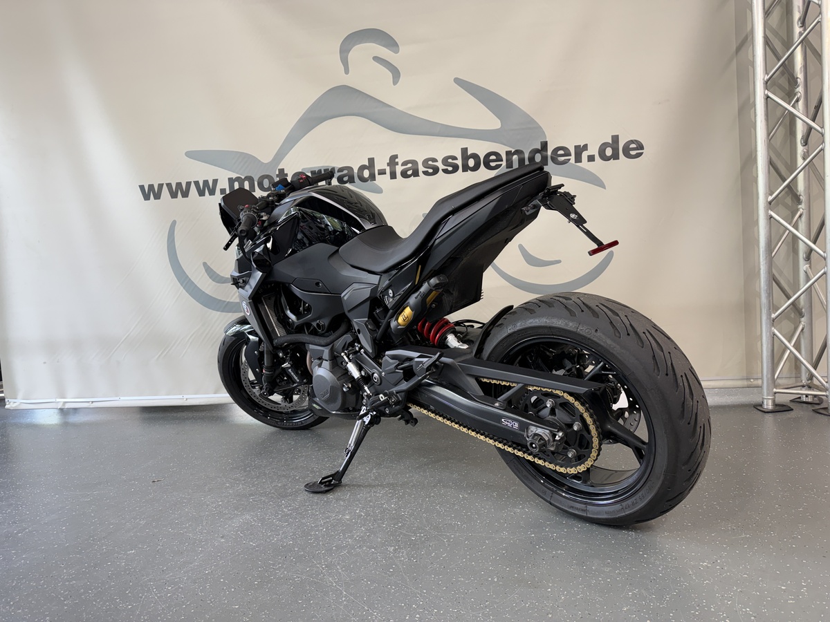 BMW F 900 R A2 Wunderschönes Fun Bike RS2E BMW F 900 R A2 Wunderschönes Fun Bike RS2E