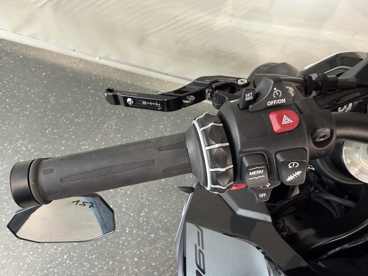 BMW F 900 R A2 Wunderschönes Fun Bike RS2E BMW F 900 R A2 Wunderschönes Fun Bike RS2E