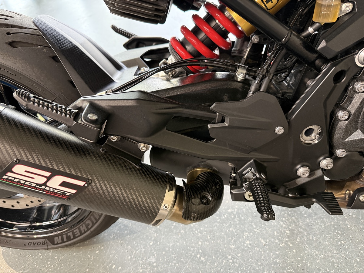 BMW F 900 R A2 Wunderschönes Fun Bike RS2E BMW F 900 R A2 Wunderschönes Fun Bike RS2E