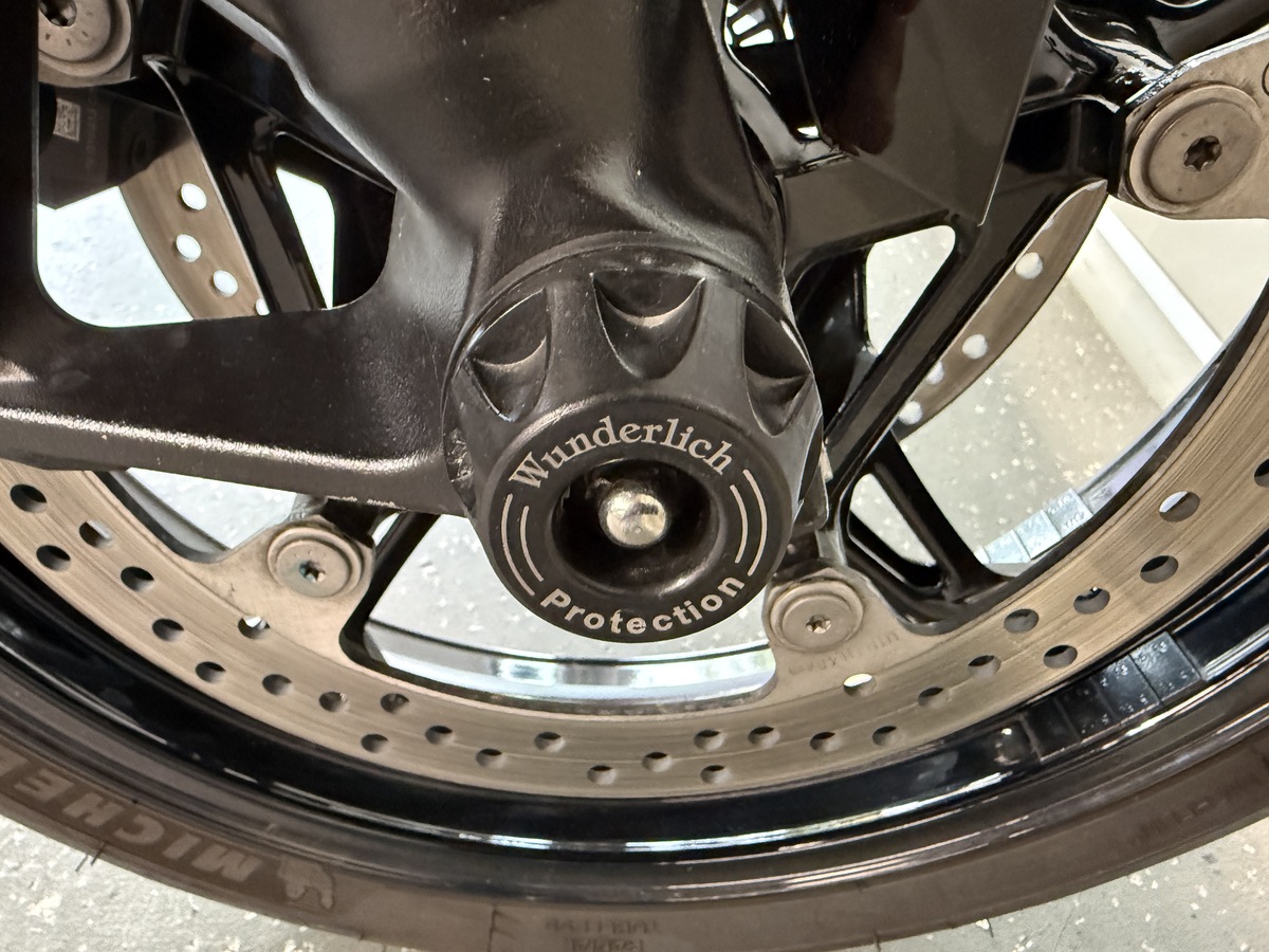 BMW F 900 R A2 Wunderschönes Fun Bike RS2E BMW F 900 R A2 Wunderschönes Fun Bike RS2E