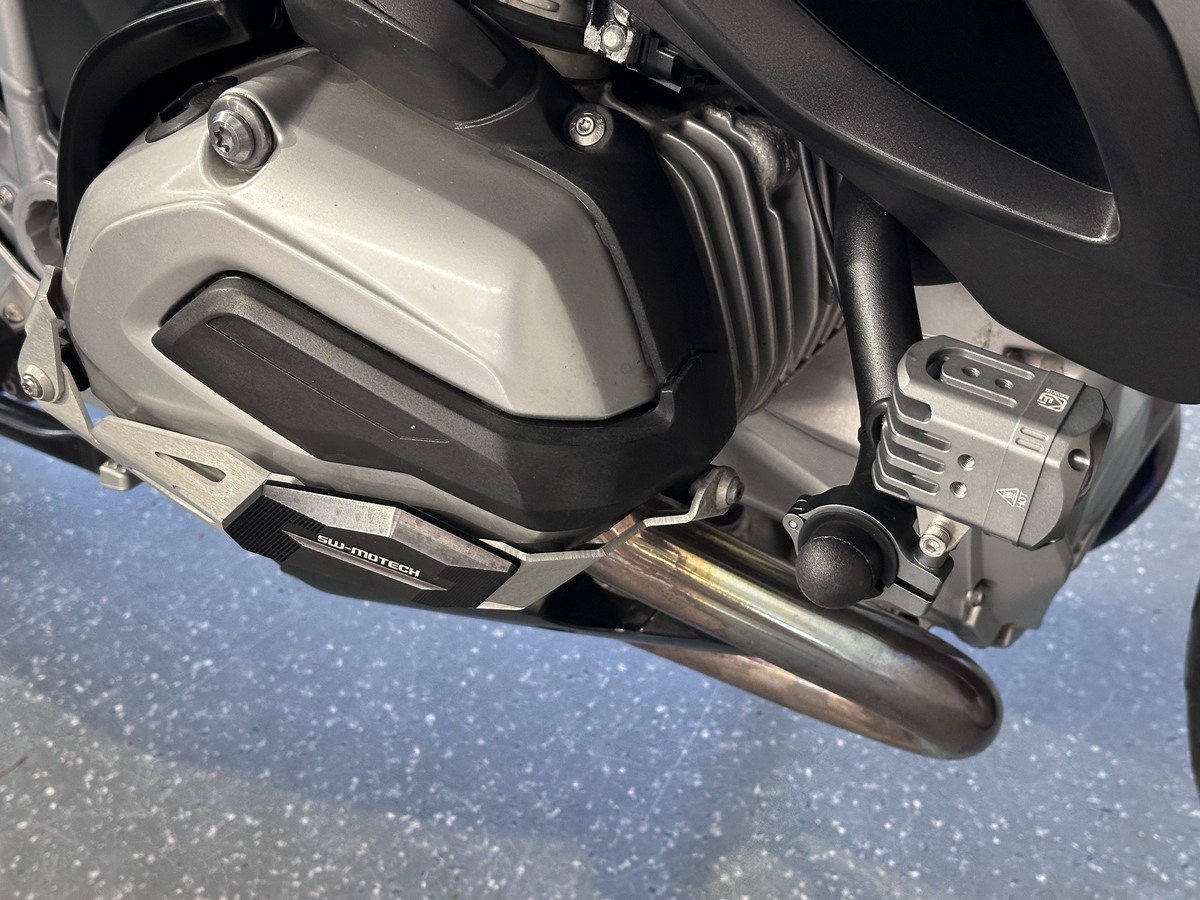BMW R1200RT 3x Pakete, Radio, Lenker hoch BMW R1200RT 3x Pakete, Radio, Lenker hoch