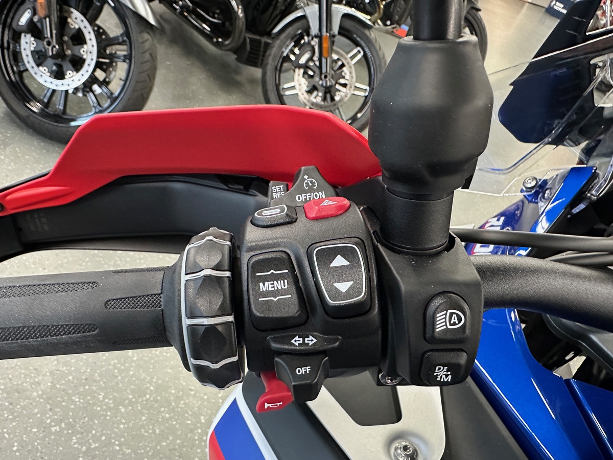 BMW R 1300 GS Adventure BMW R 1300 GS Adventure