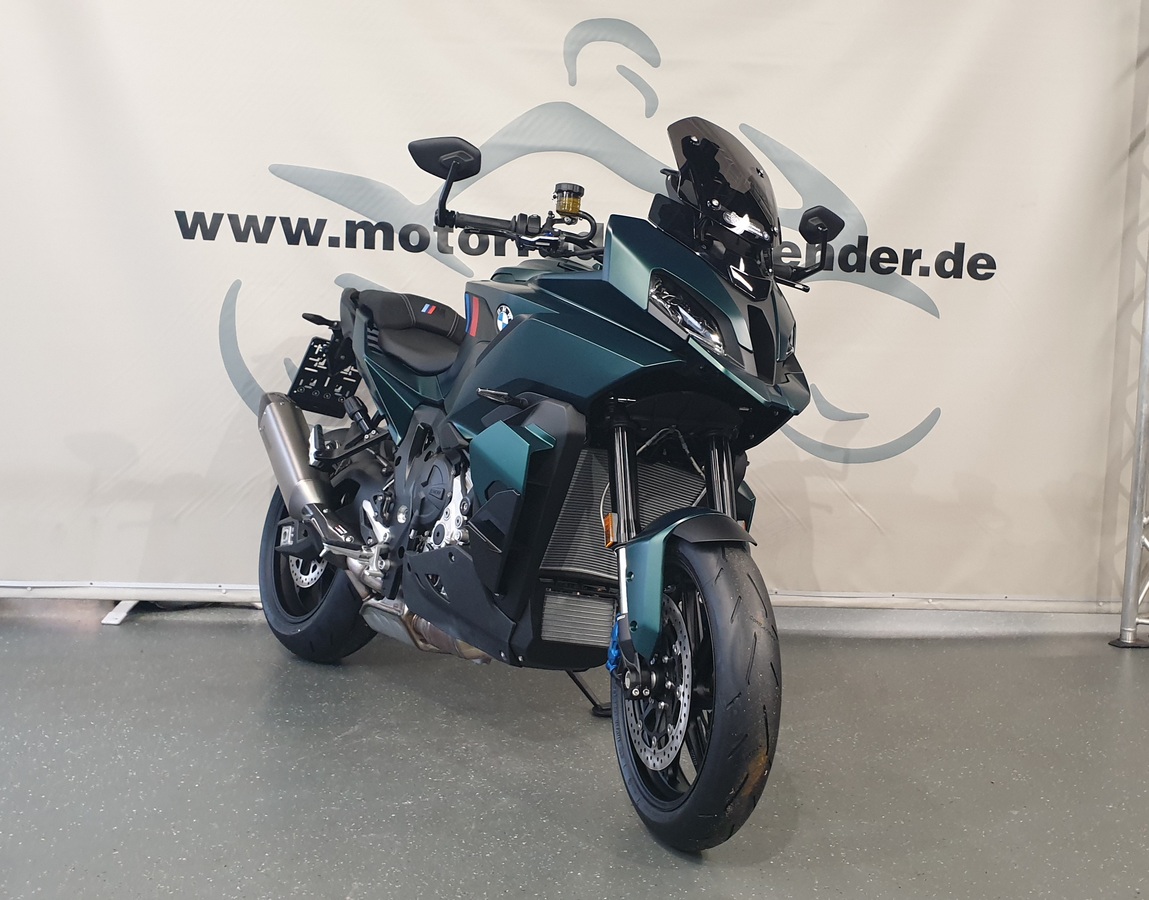 BMW M 1000 XR BMW M 1000 XR