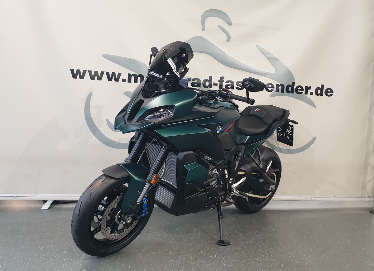 BMW M 1000 XR BMW M 1000 XR