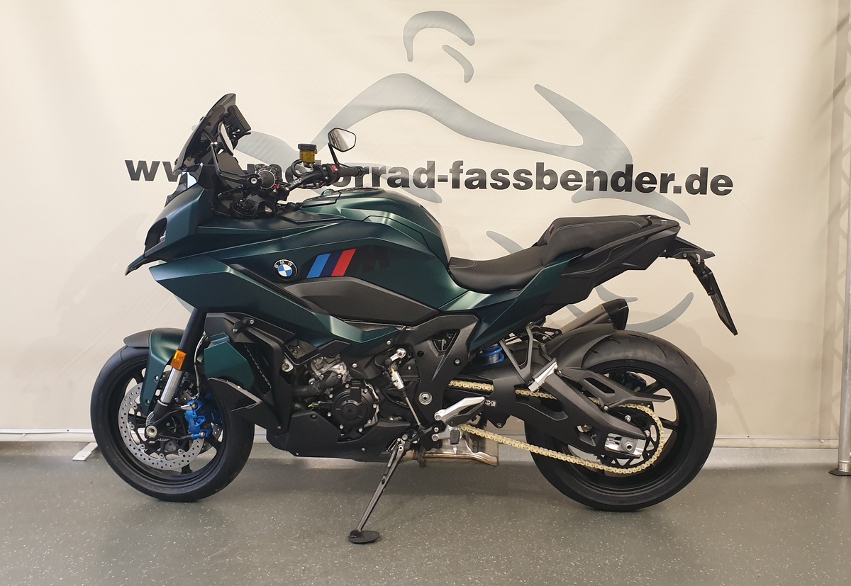 BMW M 1000 XR BMW M 1000 XR