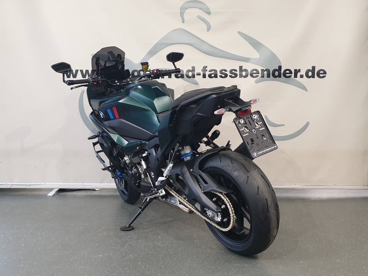 BMW M 1000 XR BMW M 1000 XR