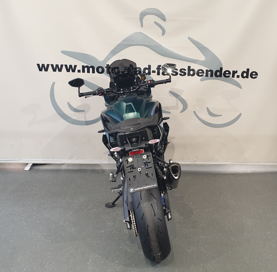 BMW M 1000 XR BMW M 1000 XR