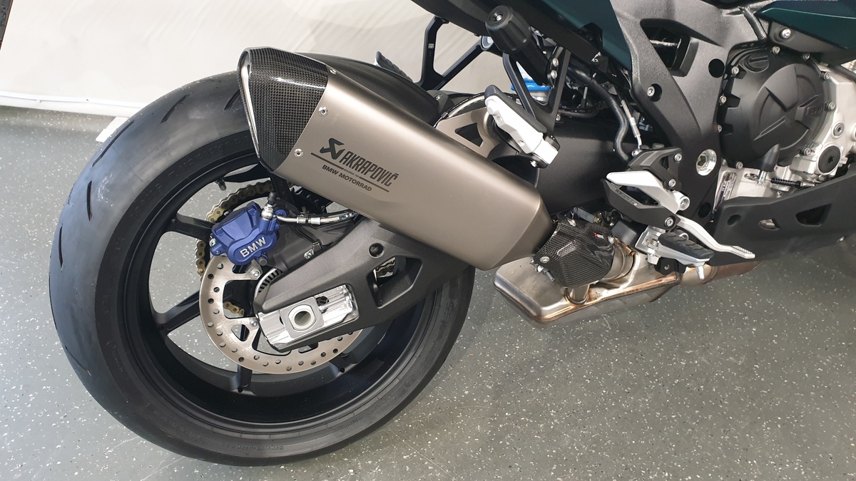 BMW M 1000 XR BMW M 1000 XR