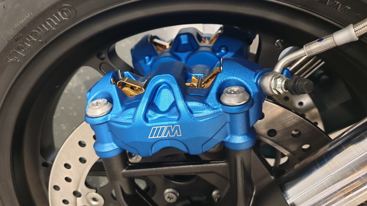 BMW M 1000 XR BMW M 1000 XR