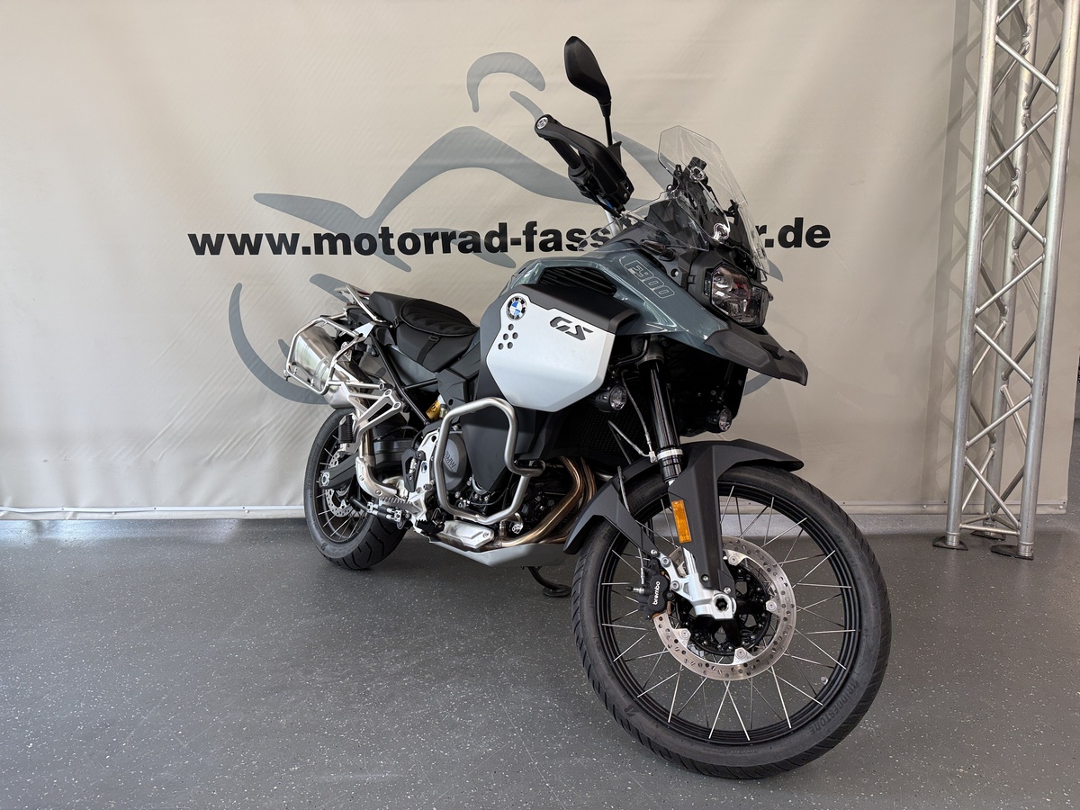 BMW F 900 GS Adventure BMW F 900 GS Adventure