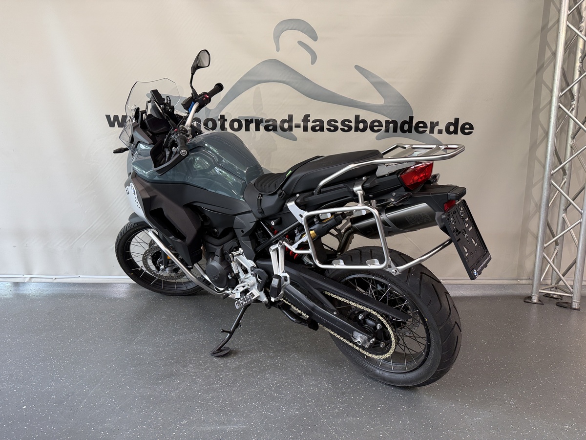BMW F 900 GS Adventure BMW F 900 GS Adventure