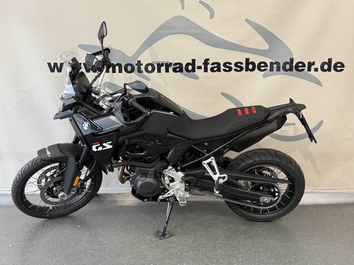 BMW F900GS verf. ab 09.11.2026, mind 1500km BMW F900GS verf. ab 09.11.2026, mind 1500km
