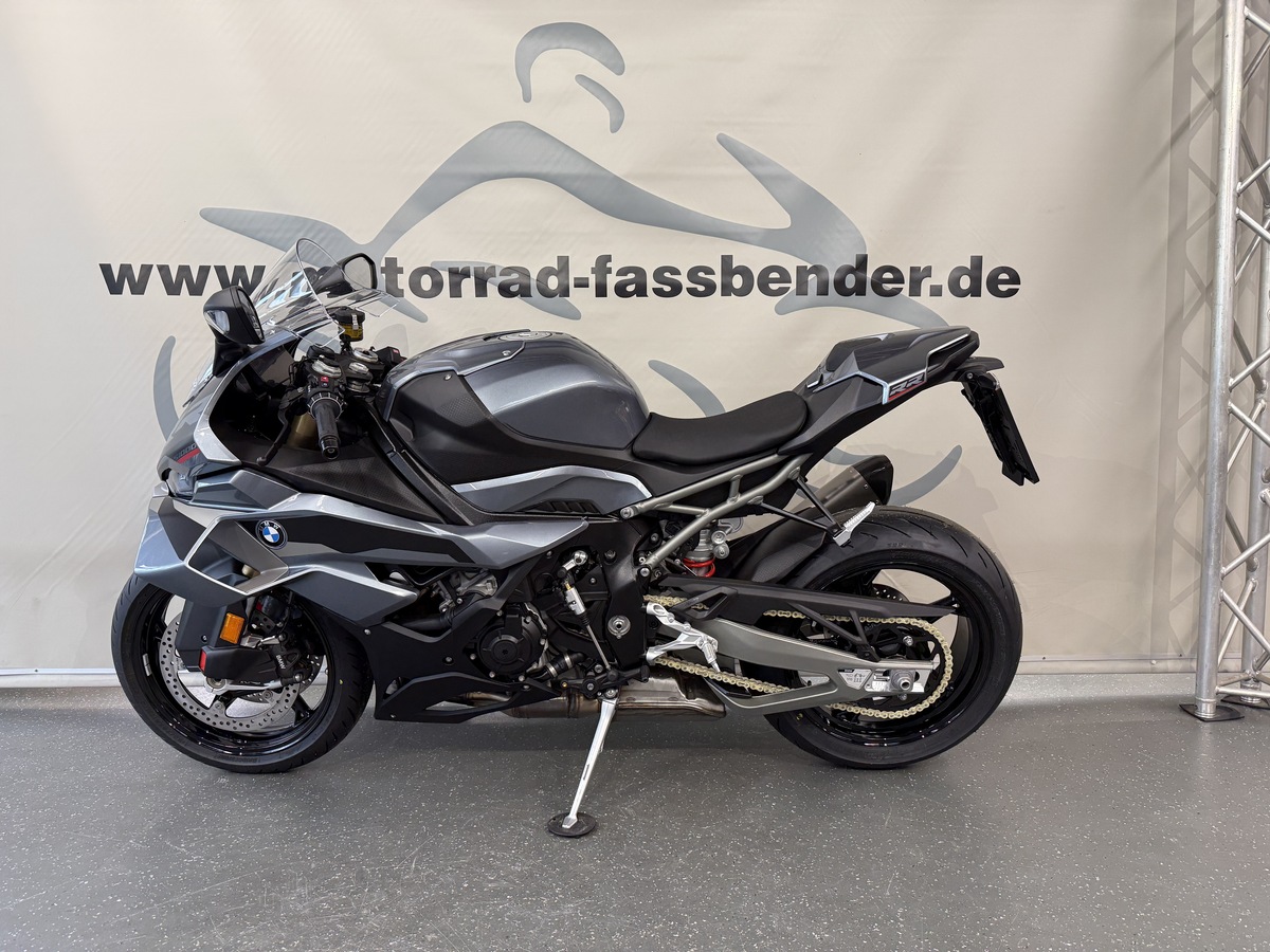BMW S 1000 RR verf.ab 10.2026,mind. 1500km BMW S 1000 RR verf.ab 10.2026,mind. 1500km