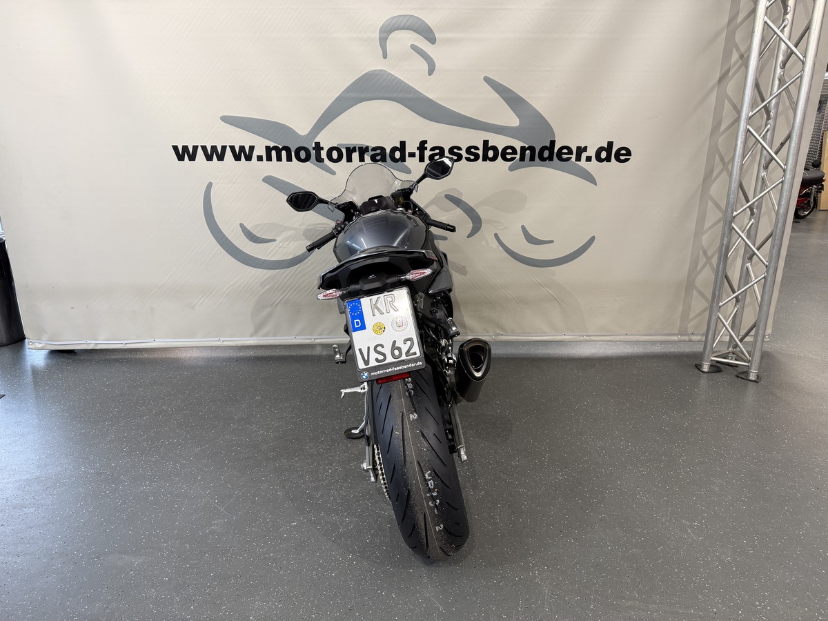BMW S 1000 RR verf.ab 10.2026,mind. 1500km BMW S 1000 RR verf.ab 10.2026,mind. 1500km