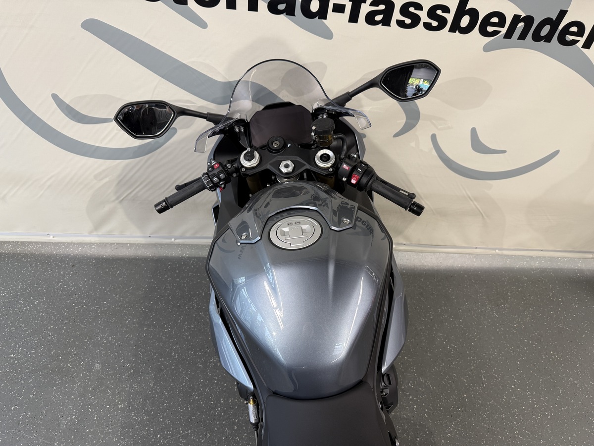BMW S 1000 RR verf.ab 10.2026,mind. 1500km BMW S 1000 RR verf.ab 10.2026,mind. 1500km