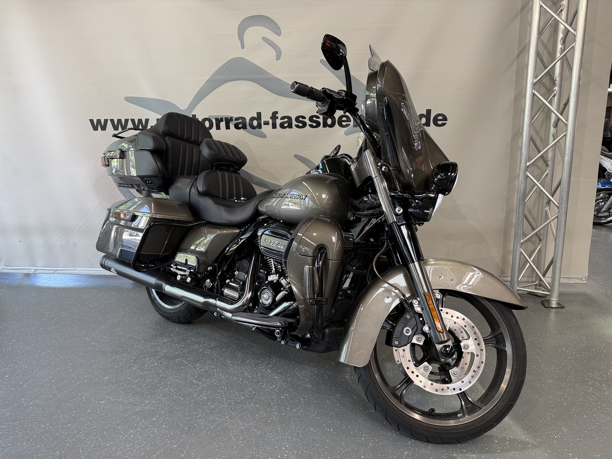 HARLEY-DAVIDSON CVO Ultra Limited FLHTKSE Dr.Jekill & Mr. Hyde HARLEY-DAVIDSON CVO Ultra Limited FLHTKSE Dr.Jekill & Mr. Hyde
