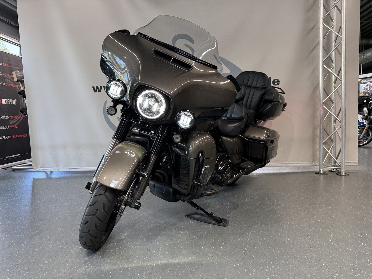 HARLEY-DAVIDSON CVO Ultra Limited FLHTKSE Dr.Jekill & Mr. Hyde HARLEY-DAVIDSON CVO Ultra Limited FLHTKSE Dr.Jekill & Mr. Hyde