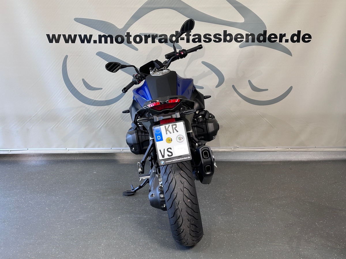 BMW R 1300 R 3x Pakete, ASA, verf. ab 11/2026 BMW R 1300 R 3x Pakete, ASA, verf. ab 11/2026