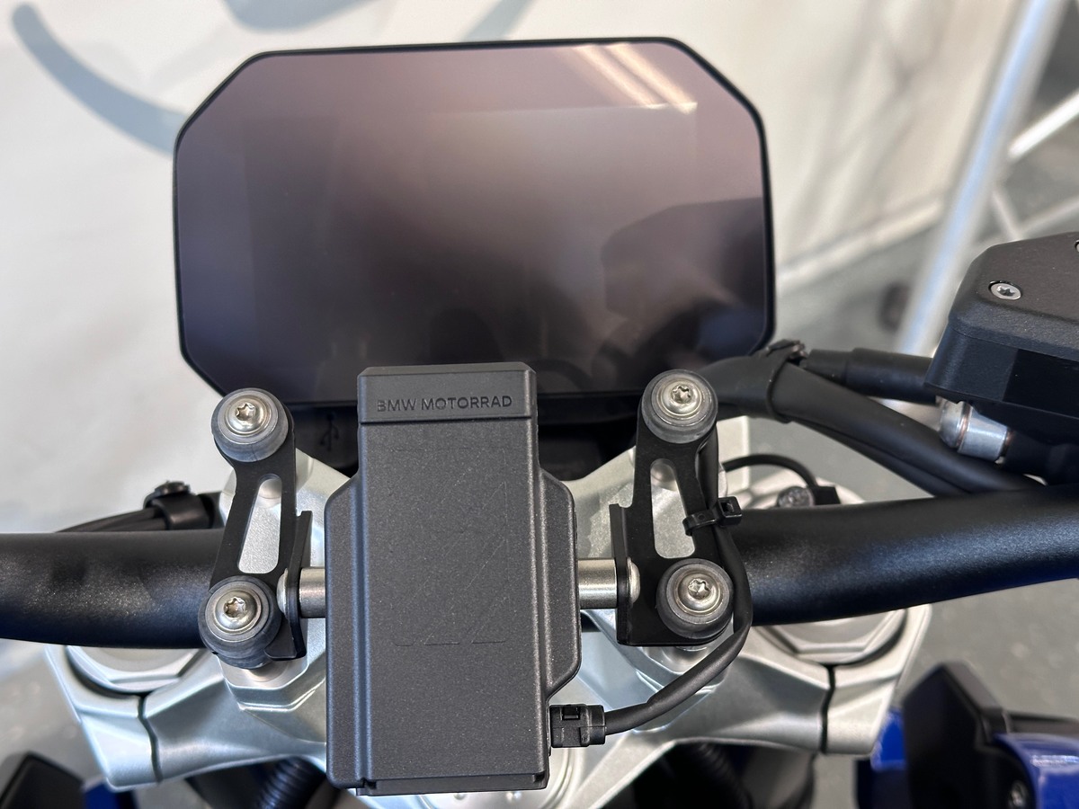 BMW R 1300 R 3x Pakete, ASA, verf. ab 11/2026 BMW R 1300 R 3x Pakete, ASA, verf. ab 11/2026