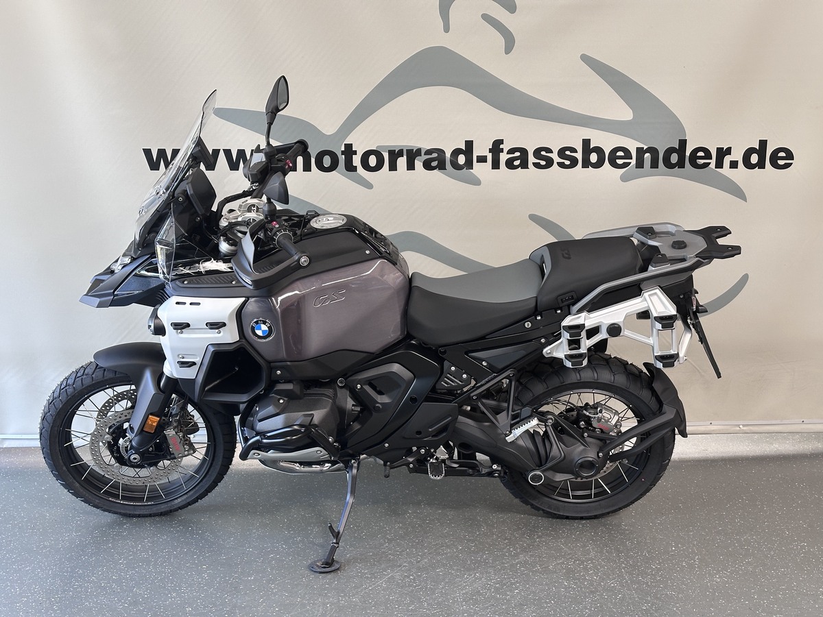 BMW R 1300 GS Adventure 3x Pakete, Verfügbar 11_26 BMW R 1300 GS Adventure 3x Pakete, Verfügbar 11_26