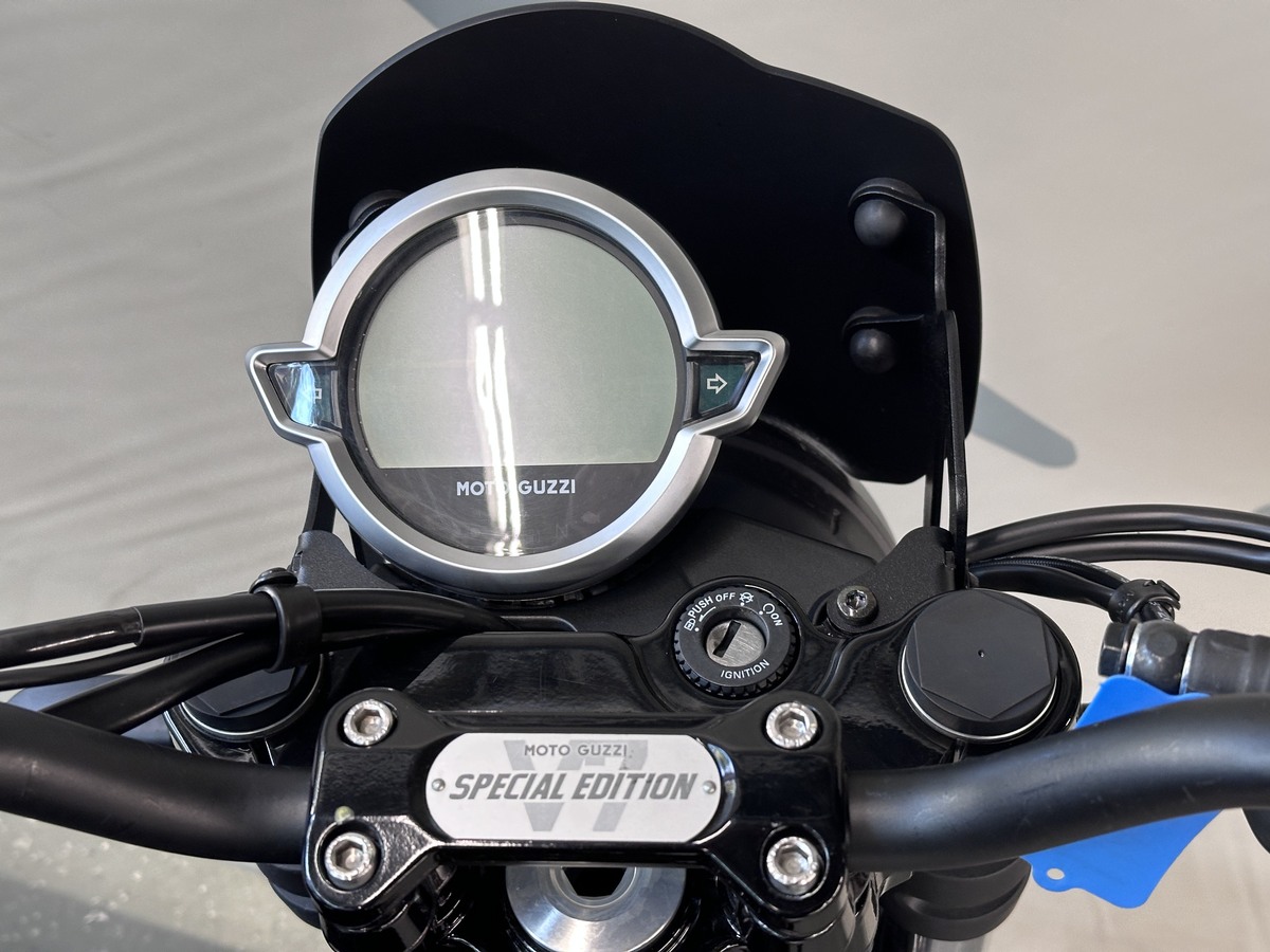 MOTO GUZZI V 7 Stone Special Edition MOTO GUZZI V 7 Stone Special Edition