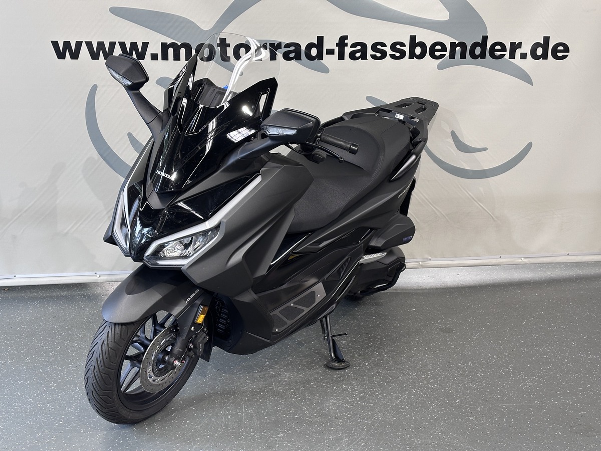 HONDA Forza NSS 350 Top Case, Service HONDA Forza NSS 350 Top Case, Service