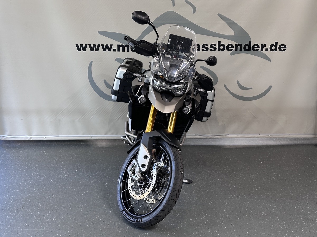 TRIUMPH Tiger 900 Rally Pro Koffer, 7 Carpuride inkl. TRIUMPH Tiger 900 Rally Pro Koffer, 7 Carpuride inkl.