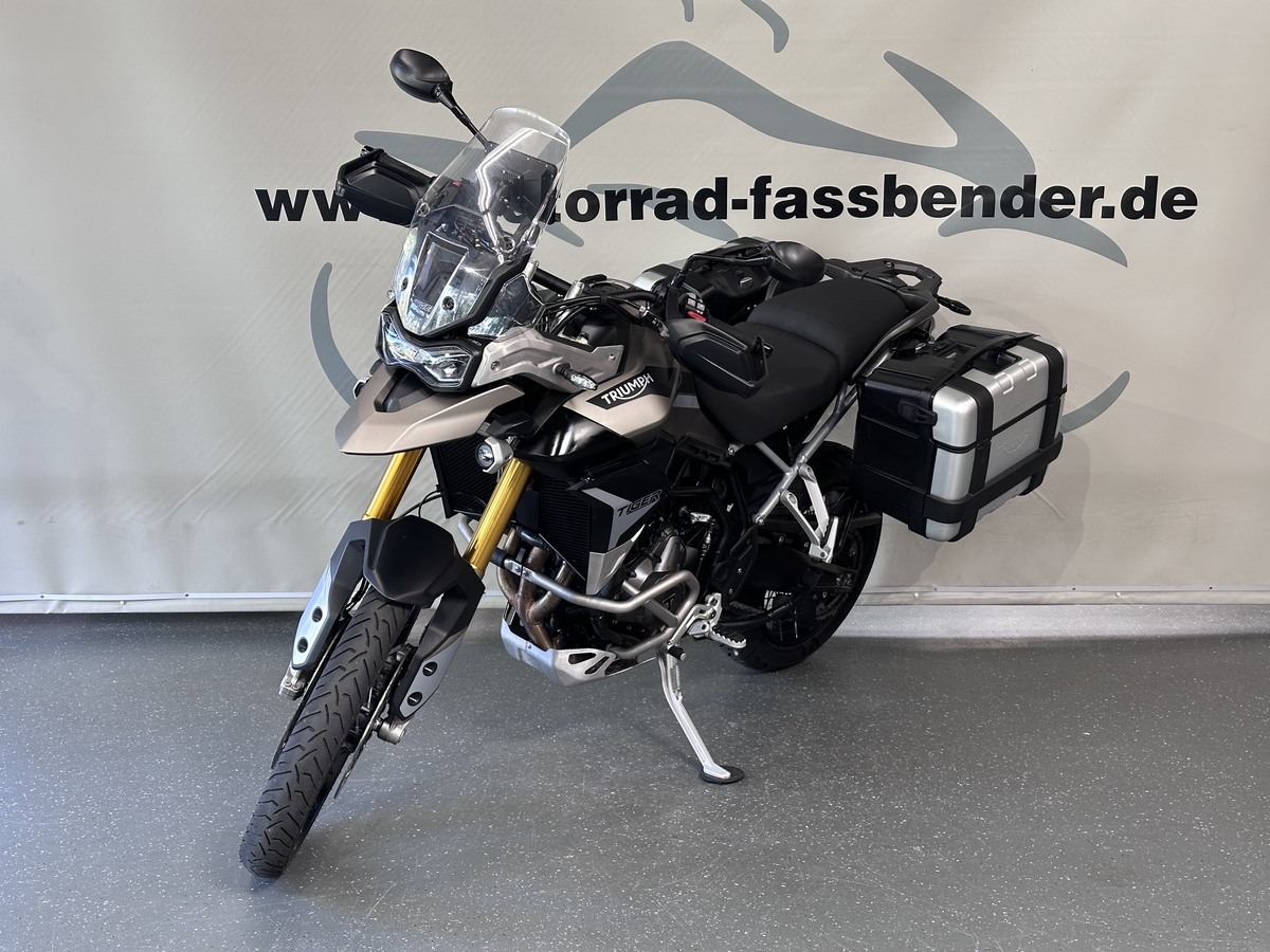 TRIUMPH Tiger 900 Rally Pro Koffer, 7 Carpuride inkl. TRIUMPH Tiger 900 Rally Pro Koffer, 7 Carpuride inkl.
