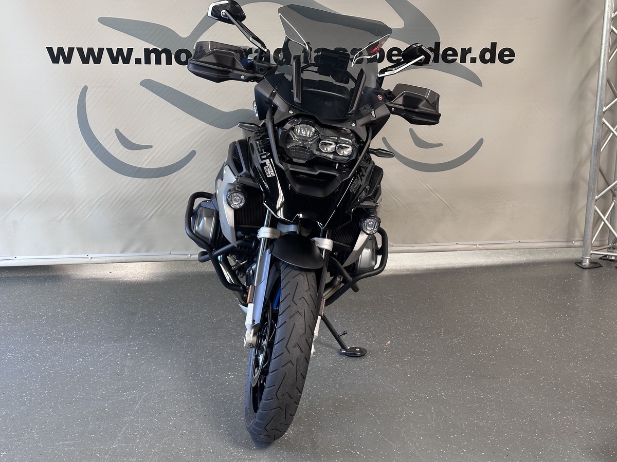 BMW R1250GS 4x Pakete, Schutzbügel, Service BMW R1250GS 4x Pakete, Schutzbügel, Service