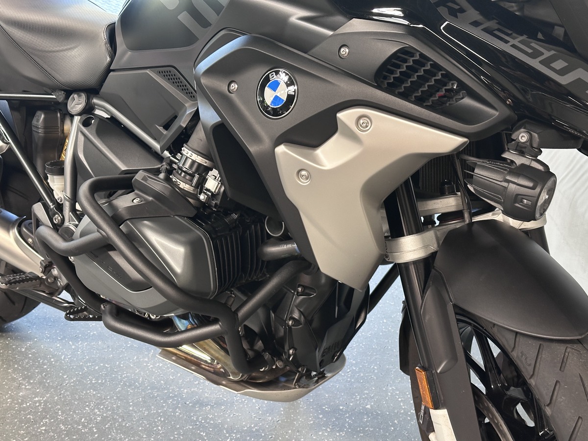 BMW R1250GS 4x Pakete, Schutzbügel, Service BMW R1250GS 4x Pakete, Schutzbügel, Service